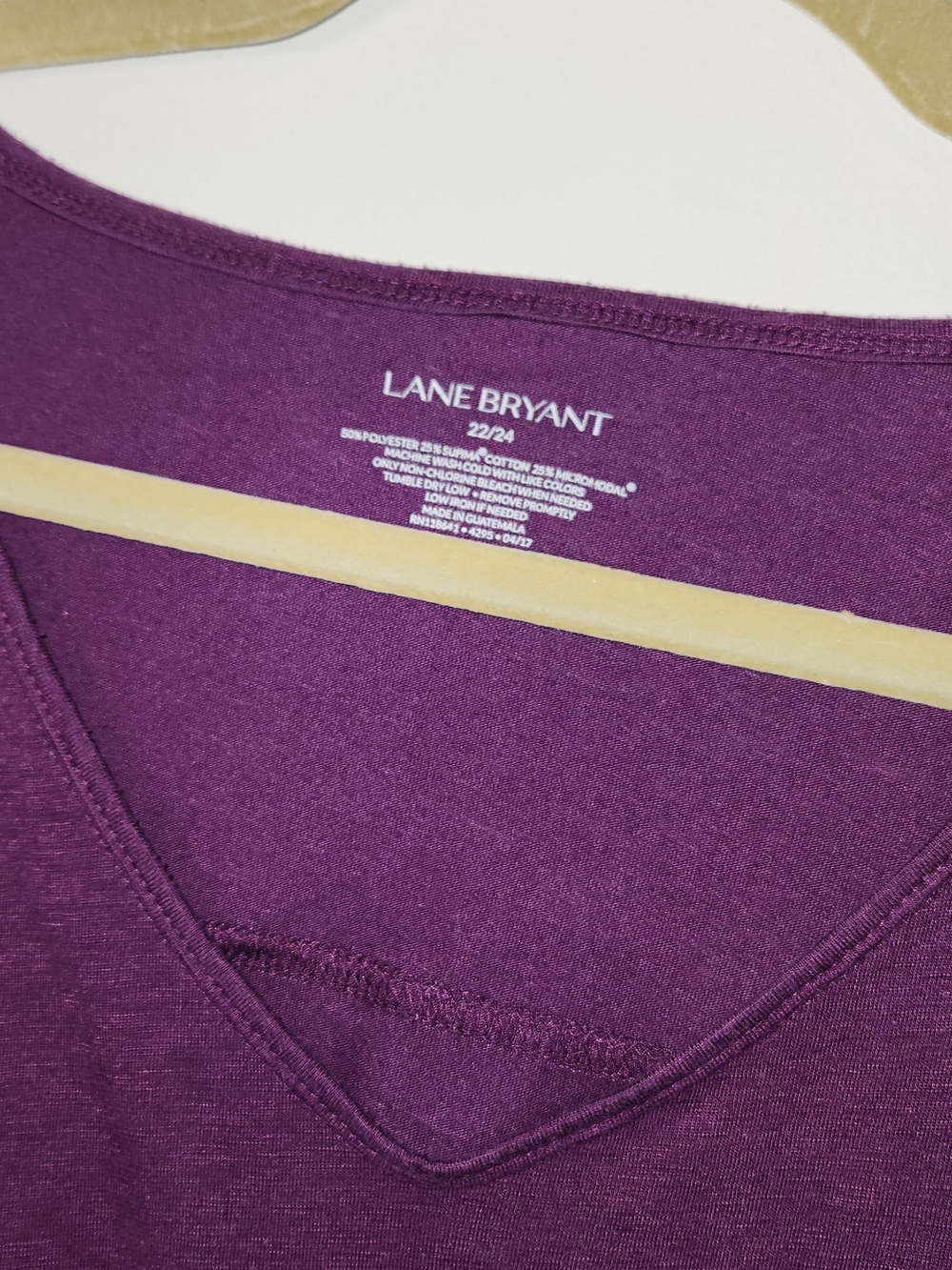 💜Lane Bryant💜 Plum Purple Cold-Shoulder V-Neck Top. Knit, Comfy, Size 22 - Picture 3 of 12
